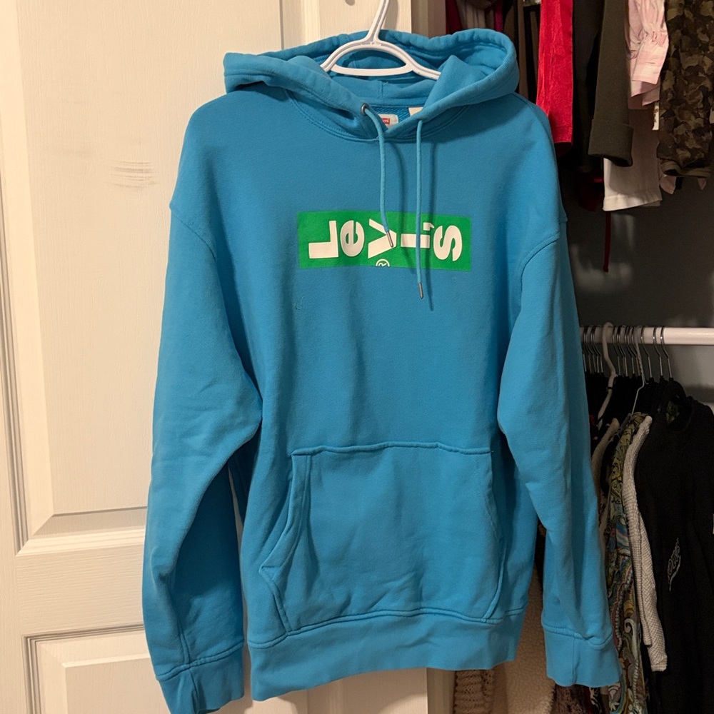LEVIS SWEATER